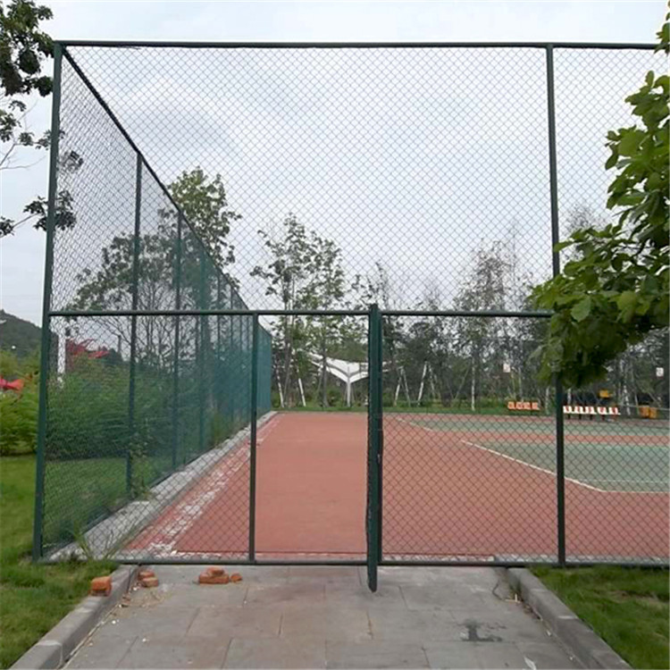 浸塑籃球場圍網(wǎng)圖片3 浸塑籃球場圍網(wǎng)圖片3