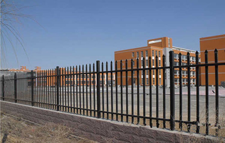 別墅陽(yáng)臺(tái)護(hù)欄圖片2