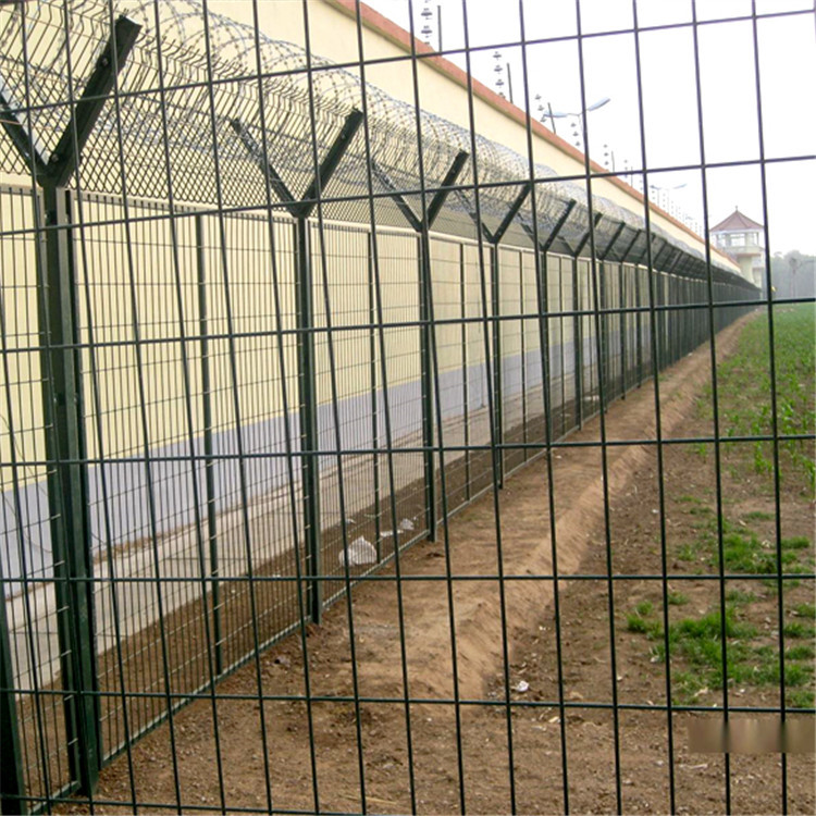 Y型立柱護(hù)欄網(wǎng)圖片3 Y型立柱護(hù)欄網(wǎng)圖片3