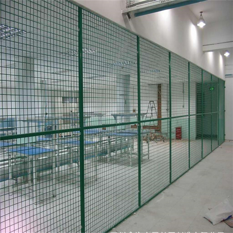 倉(cāng)庫(kù)隔斷防護(hù)欄圖片4