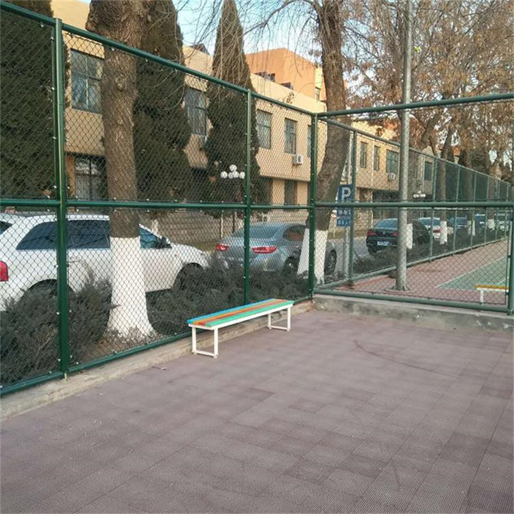 拼裝籃球場(chǎng)圍網(wǎng)圖片2 拼裝籃球場(chǎng)圍網(wǎng)圖片2