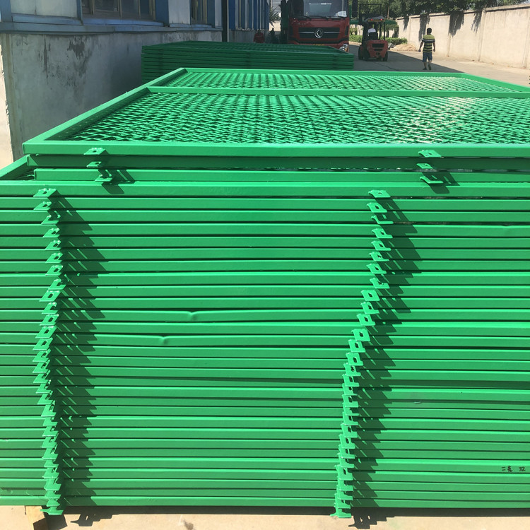 鋼板網(wǎng)防護柵欄圖片4 鋼板網(wǎng)防護柵欄圖片4