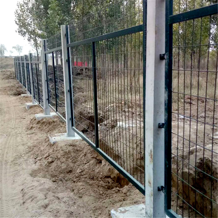 鐵路橋下護欄網圖片1