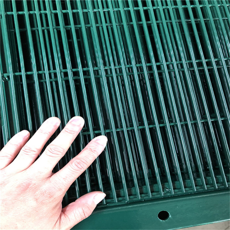 358護(hù)欄網(wǎng)圖片2 358護(hù)欄網(wǎng)圖片2