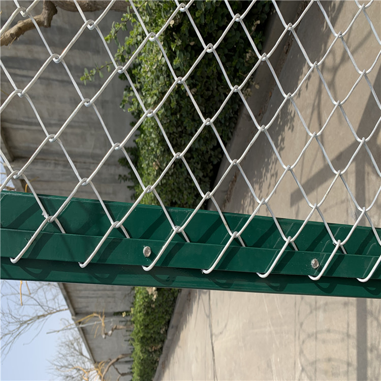 鋁包鋼機(jī)場護(hù)欄圖片4