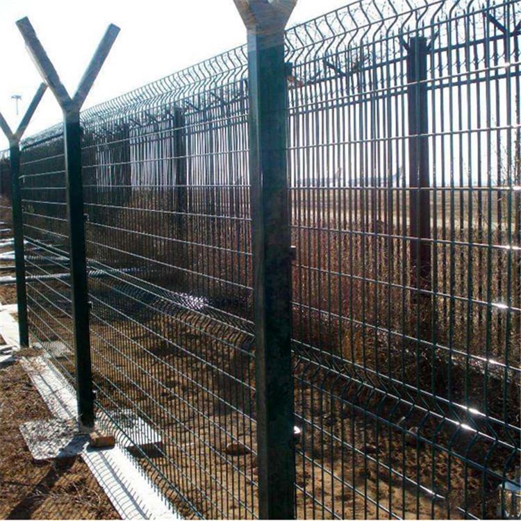 防攀爬機(jī)場(chǎng)防護(hù)網(wǎng)圖片2 防攀爬機(jī)場(chǎng)防護(hù)網(wǎng)圖片2