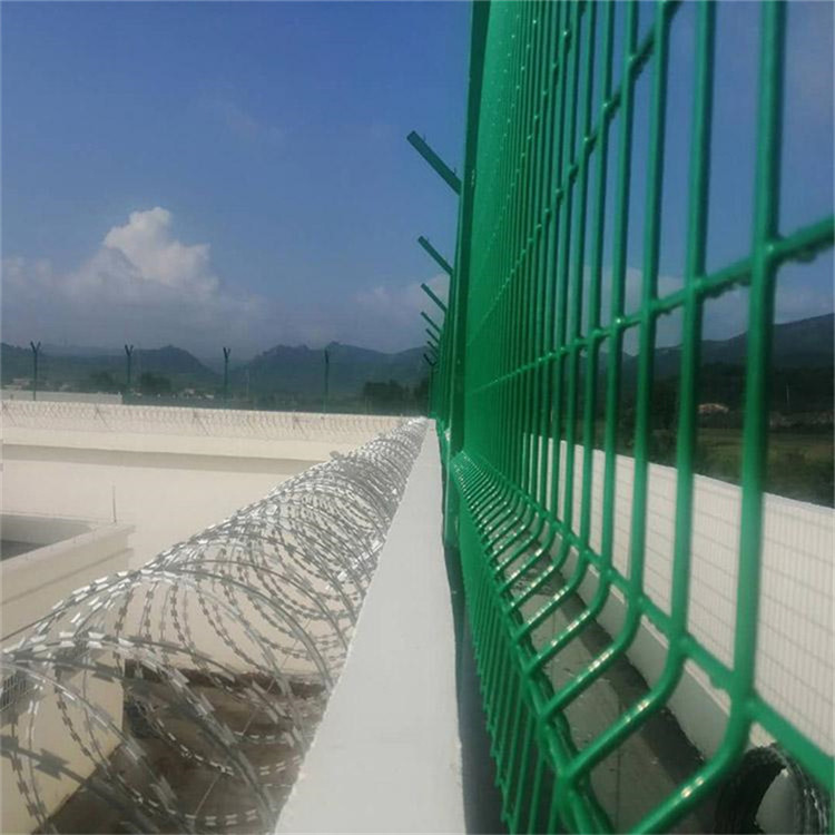 獄用的鐵絲網(wǎng)護欄圖片3 獄用的鐵絲網(wǎng)護欄圖片3