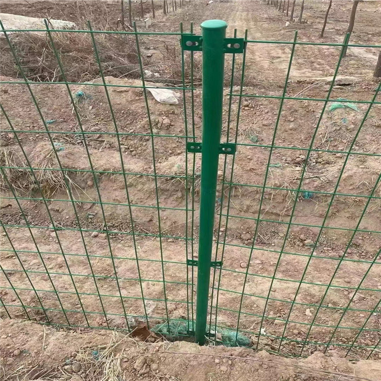 新建水源地金屬隔離網(wǎng)圖片3